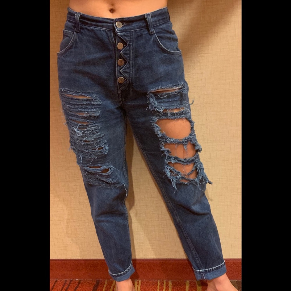 👖✨One of a kind vintage “Bonjour” mom jeans! ✨👖